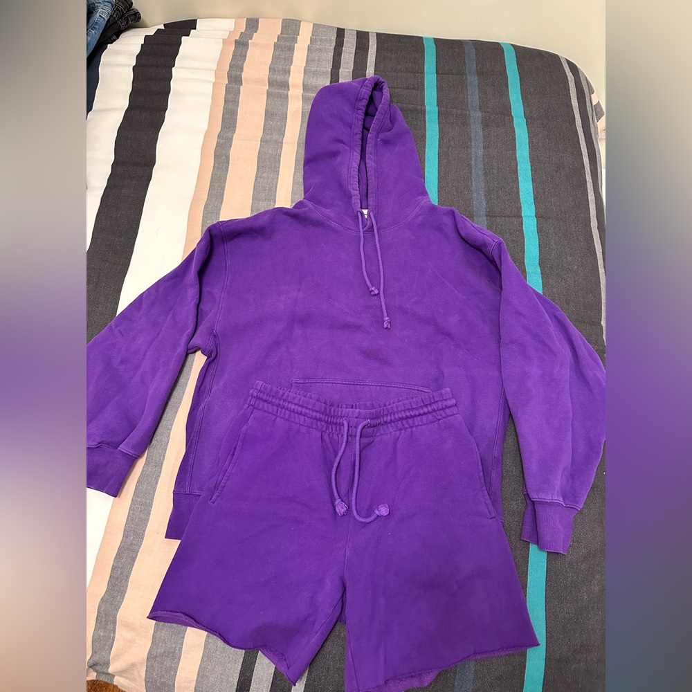 Aritzia set
